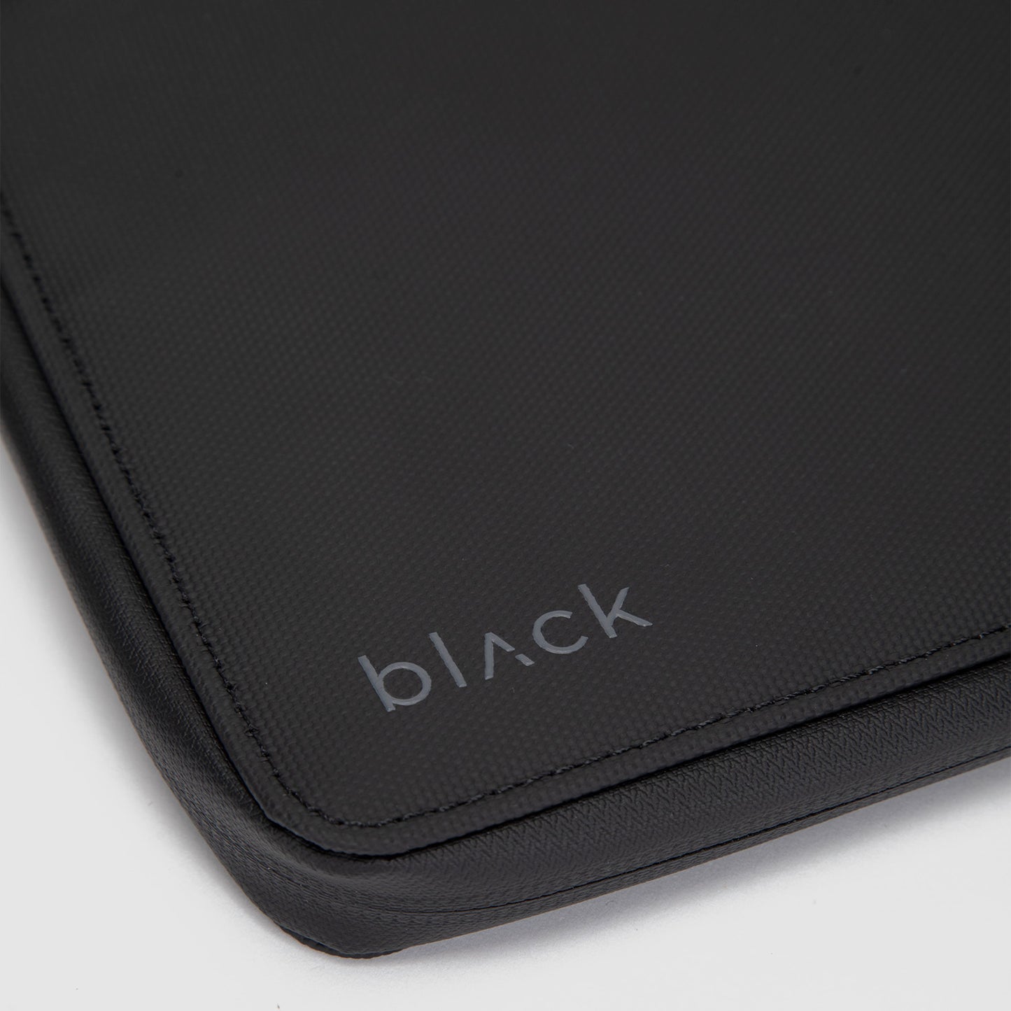 PASSPORT HOLDER SUBLIME BLACK