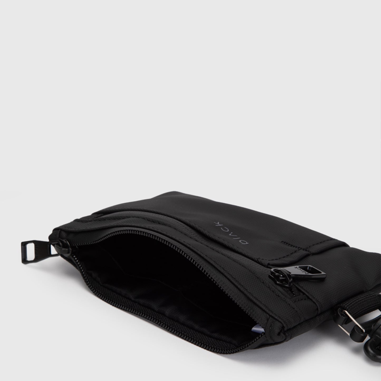 TRAVEL POUCH SUBLIME BLACK
