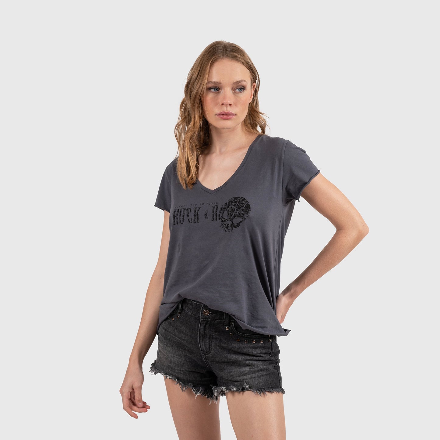 WOMEN COTTON V-TEE